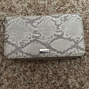 thirty-one jewell snake print wallet